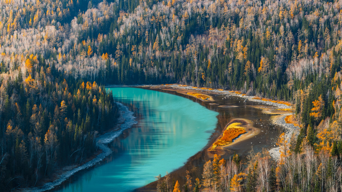 Moon Bay, Kanas Lake