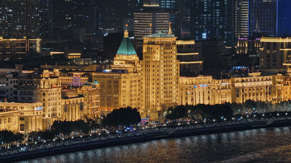 大疆御4Pro首发上海夜景样片