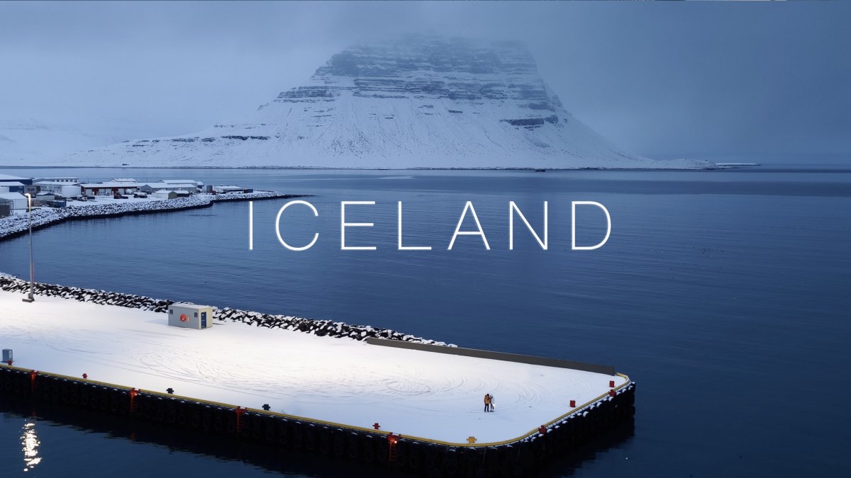 极夜下的冰岛是梦蓝色的